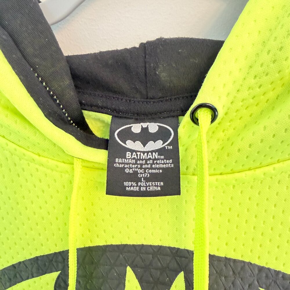 🦇 Batman Neon Yellow Performance Hoodie – Men’s Large 🦇 - Picture 4 of 7
